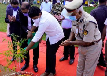 Hyderabad Airport and CISF Organize Telanganaku Haritha Haaram