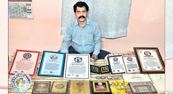 Matchbox-man Jinna Bhaskar Reddy