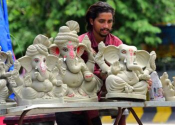 HMDA to distribute 1 lakh eco-friendly Ganesh idols