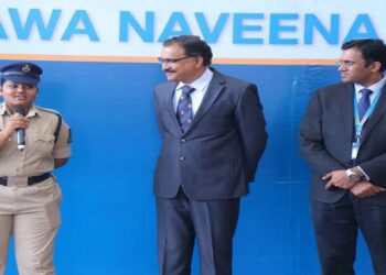 Apollo Hospitals felicitates cop for saving life of woman at Gymkhana grounds