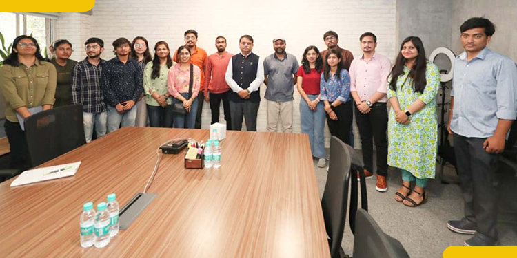 Students from IIT Roorkee visit Hyderabad and meet with Special Chief Secretary Arvind Kumar.