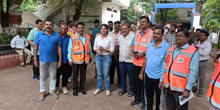 GHMC Commissioner Amrapali Kata instructs officials to develop Sundarayya Park.