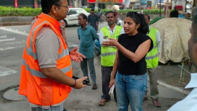 Hyderabad: GHMC Commissioner makes surprise visits for inspections.