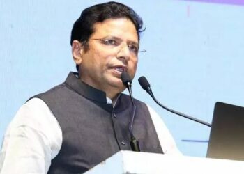 Telangana: Sridhar Babu to Advocate for Electric Vehicles in Southern States